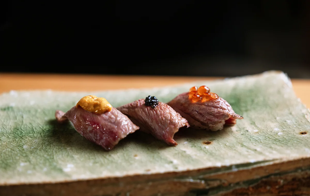 日本料理「日向海」の牛肉にぎり